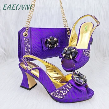 Culoare Violet Tocuri Peep Toe Doamnelor Pantofi De Potrivire Lanț De Metal Set Sac Pentru Doamne Mature Banchet